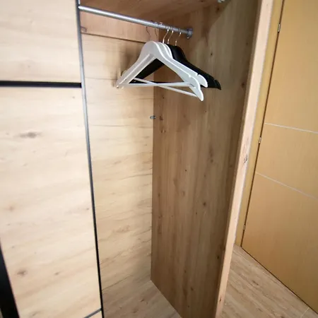 Appartement Alstays Center No1 *